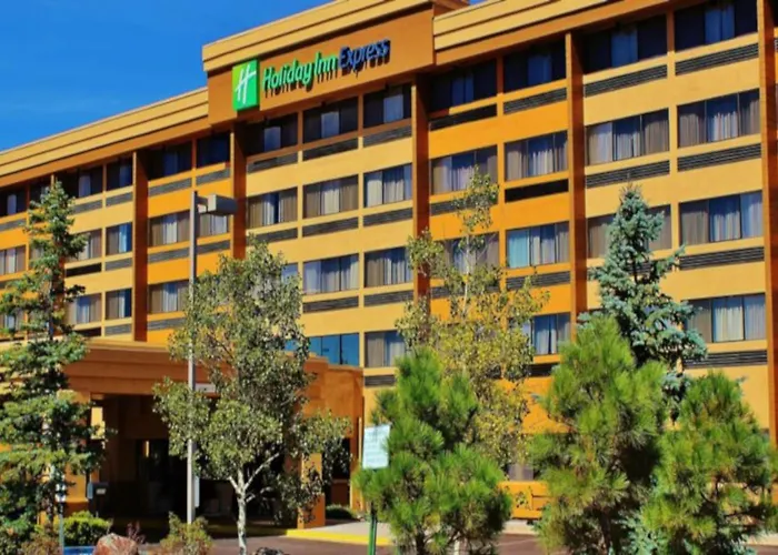 Express By Ihg Hotel 2*